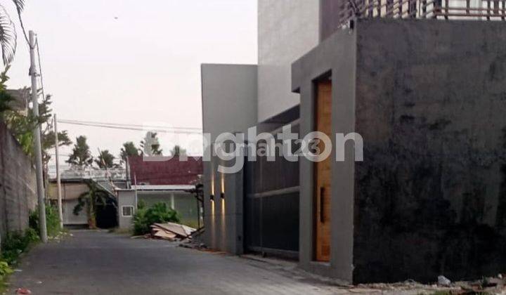 SMALL LAND. IN ELITE AREA AND LUXURY VILLA IN UMALAS, BALI 2