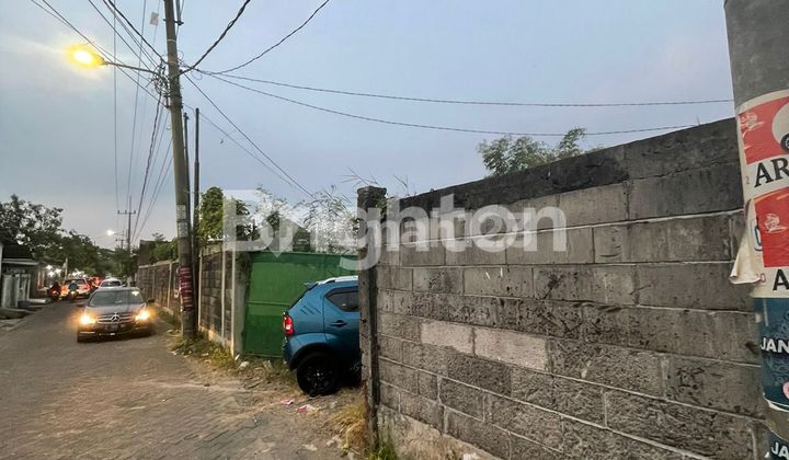 Plot Jl Kramat Wiyung, West Surabaya