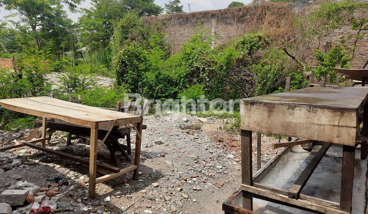 TANAH DI PINGGIR JALAN RAYA GENTAN DEPAN LUWES GENTAN 1