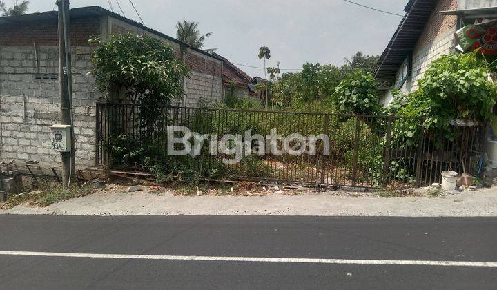 TANAH DI SELATAN UMY PINGGIR JL RAYA UTAMABARAT KANTOR KALURAHAN BANGUNJIWO KASIHAN BANTUL