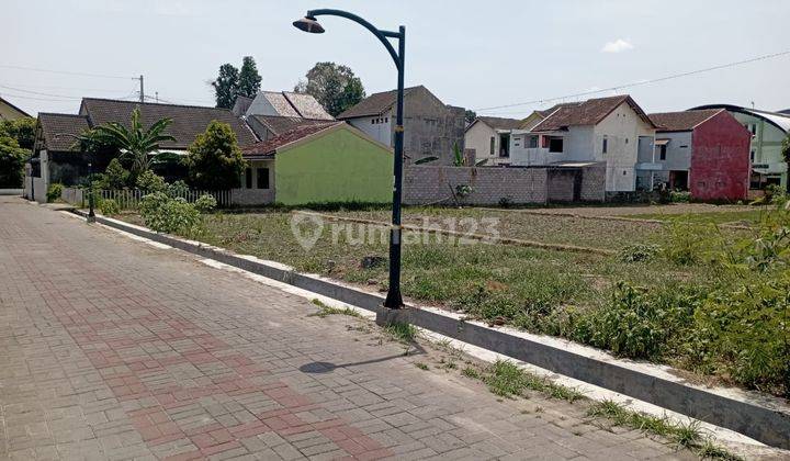 Tanah Pekarangan Luas 315 Meter Persegi Lokasi Condong Catur Depok Sleman 1