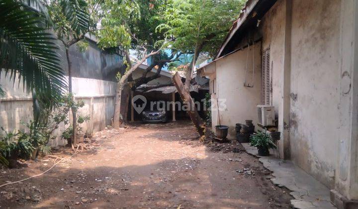 Rumah Tua hitung tanah di Tanah Abang, Jakarta Pusat 2