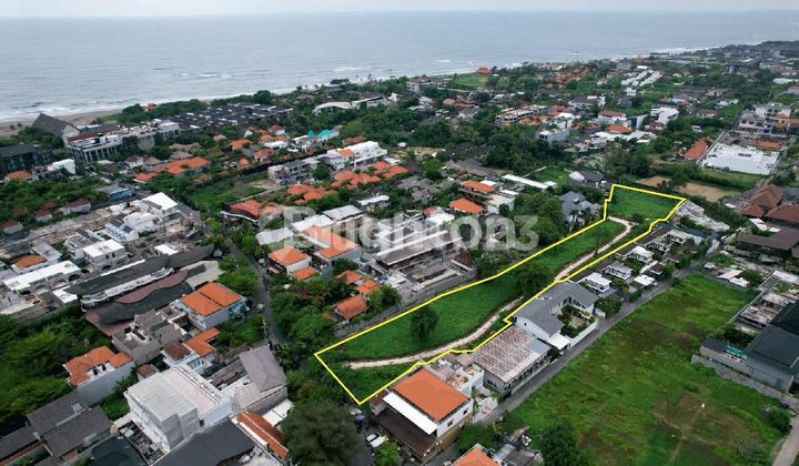 RARE LAND ON BERAWA BEACH, CANGGU - BALI