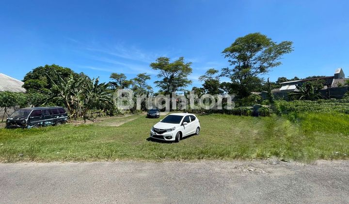 TANAH LUAS DEKAT SIMPANG LIMA GUMUL