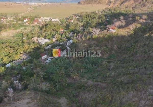 Land With Beautiful Ocean View In Tumpak Lombok Tengah Close To Mawum Beach 1