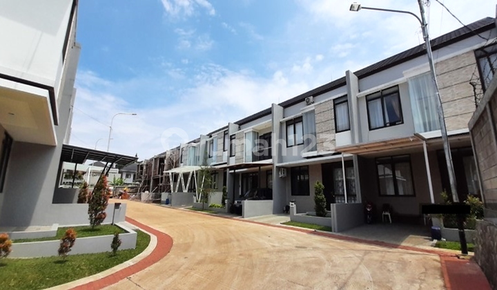 Setra Regency Townhouse