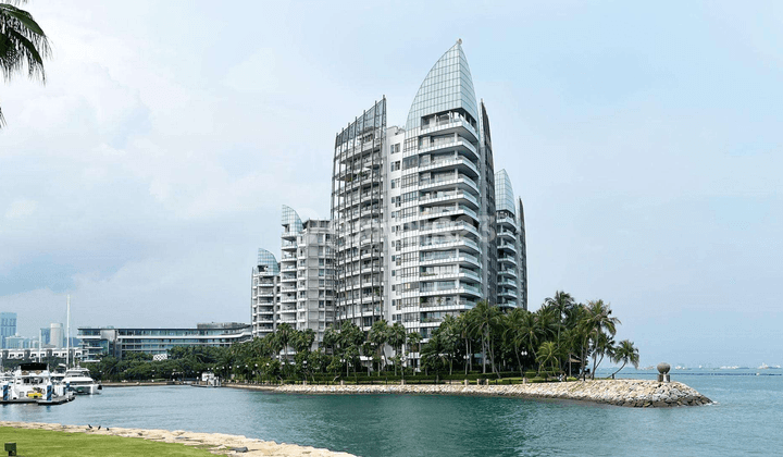 The Oceanfront @ Sentosa Cove