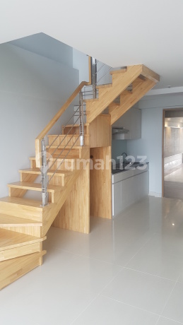 Apartemen Maqna Residence Kebon Jeruk, Brand New, Type Loft / 2 lantai!!