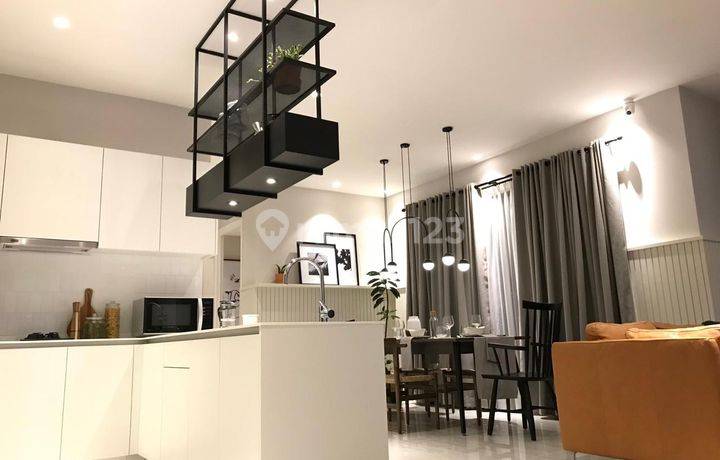 Cepat Paling Murah Dijamin View Cantik Fasilitas Seperti Villa Bali 3 Br Apartemen Low Rise Pertama 3 BR Semi Furnished Cantik