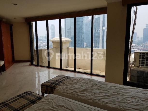 Lippo Aston Condominium, Semanggi