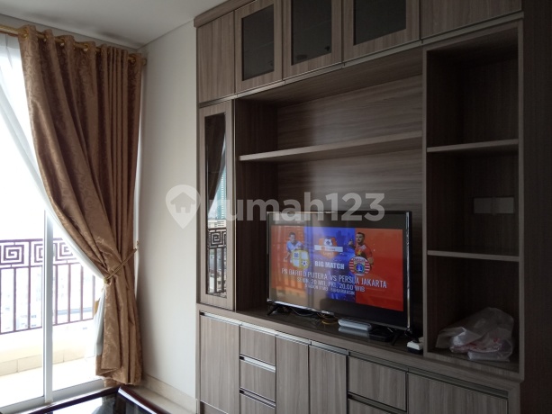 Apartement Cantik Dengan 3+1 BR, Siap Huni Dengan Kondisi Fullyfurnish Yang Menawan ! Apartement Cantik Dengan 3+1 BR, Siap Huni Dengan Kondisi Fullyfurnish Yang Menawan !