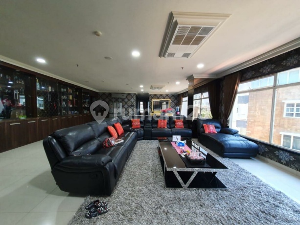 Cheap Stock! 1 floor (3 units combined into 1) Apt. Regatta, Pantai Mutiara Cheap Stock! 1 floor (3 units combined into 1) Apt. Regatta, Pantai Mutiara