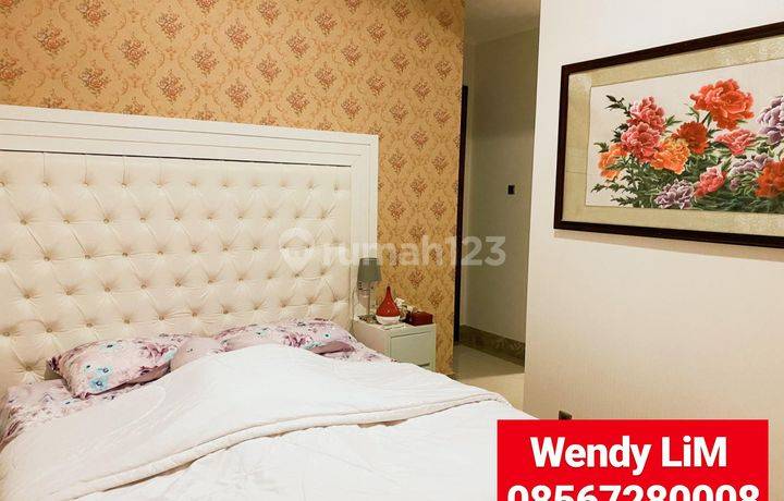APARTEMEN DISTRICT 8 at SCBD SUDIRMAN SEMI FURNISH 3+1BR 228sqm