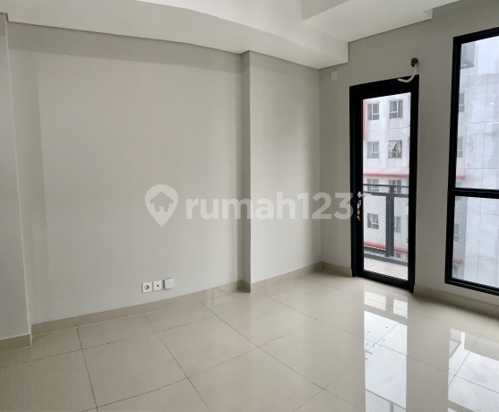 Murah Apartment Monroe Jababeka- Studio (21 M²) Unfurnished, Low Floor, Pool View, Only 350 Juta, Jababeka, Cikarang