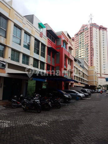 Ruko Mega Grosir Cempaka Mas LT 55 m2, 4 Lantai, Hadap Selatan, dibawah Harga Pasaran, Masuk Kontainer 20 Feet Ruko Mega Grosir Cempaka Mas LT 55 m2, 4 Lantai, Hadap Selatan, dibawah Harga Pasaran, Masuk Kontainer 20 Feet