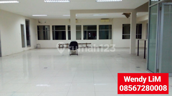 MINI GEDUNG STRATEGIS di Jl YADO, RADIO DALAM RAYA, JAKSEL