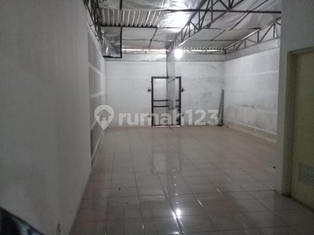 Ruko di Green Garden Regency - Gresik, Luas 4x17 m2, Nol Jalan, Parkir Luas, Siap Pakai Ruko di Green Garden Regency - Gresik, Luas 4x17 m2, Nol Jalan, Parkir Luas, Siap Pakai