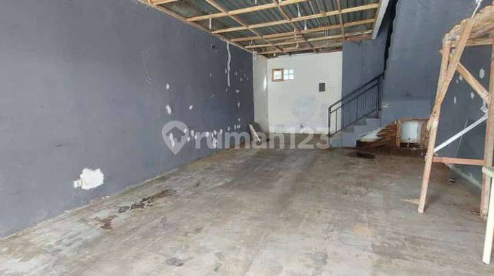 Ruko Victorian 3 Lantai di Bintaro Raya Tangerang Selatan Ruko Victorian 3 Lantai di Bintaro Raya Tangerang Selatan