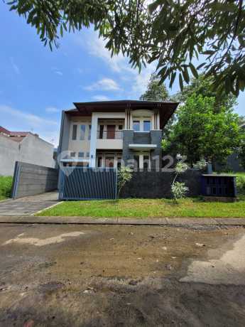 Rumah 2 Lantai , Bagus , Banyak Kamar, Siap Huni di Klaster Asri Dan Nyaman Taman Parahyangan Sentul City Bogor 
