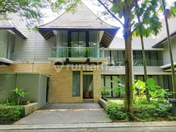 Rumah Mewah Dalam Perum Di Hyarta Residence