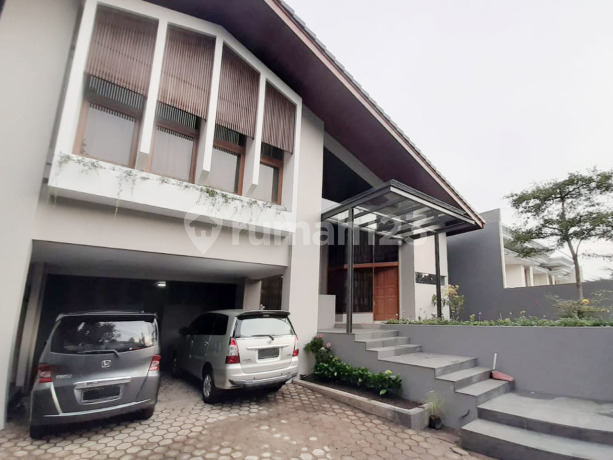 Rumah Lux dan Nyaman di Komp Budi Asih, Bandung