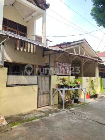 Rumah di Ciledug Indah