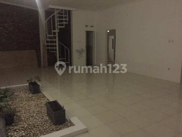 Rumah Siap Huni dengan Kondisi Terawat Rapi @Griya Aviva, Ciputat