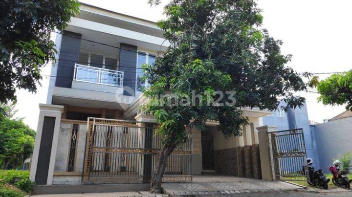 1455. Graha Santoso House, Kedung Baruk, Rungkut, East Surabaya 1455. Graha Santoso House, Kedung Baruk, Rungkut, East Surabaya