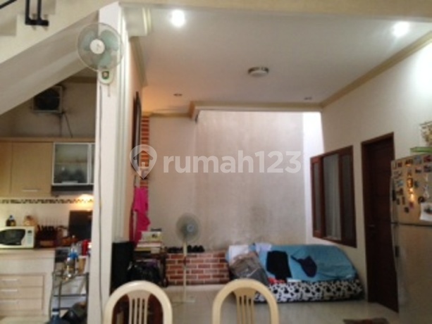 Turun Harga, Rumah Di Villa Tomang Mas, Kebon Jeruk