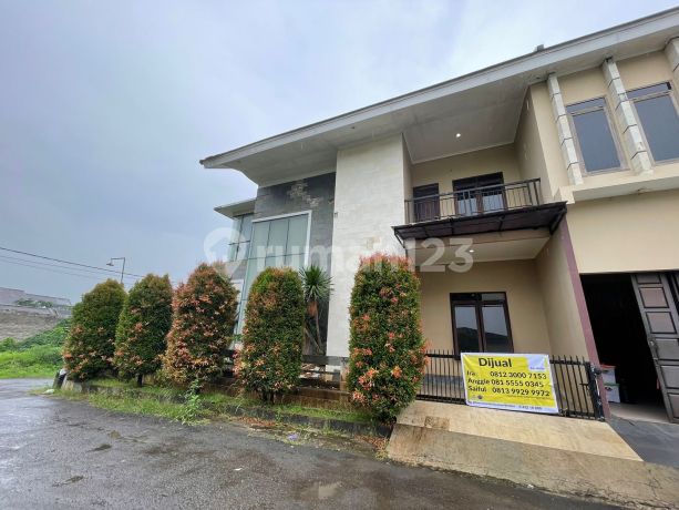 Rumah Bagus Di Graha Metro Serang, Jl Liverpool Serang Banten