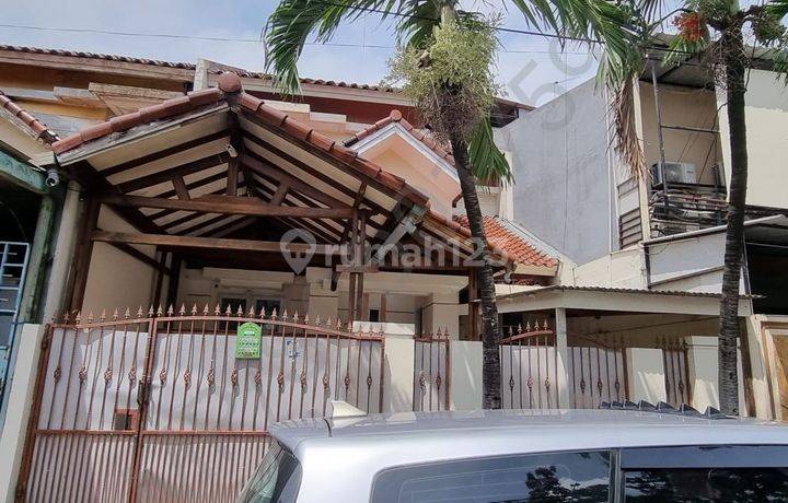 Di JUAL Rumah 2 Lantai, Taman Mahkota Benda Tangerang