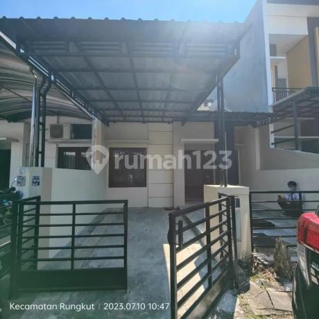 RIVERA REGENCY GARDEN HOUSE SURABAYA CHEAP (VIN.A265)