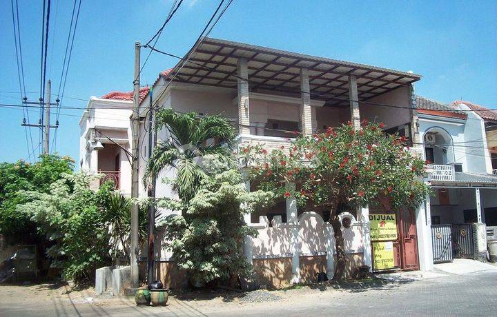 Rumah di Papyrus Regency Waru Sidoarjo, 2 Lantai, Hook/Pojokan, Siap Huni !! - MG -