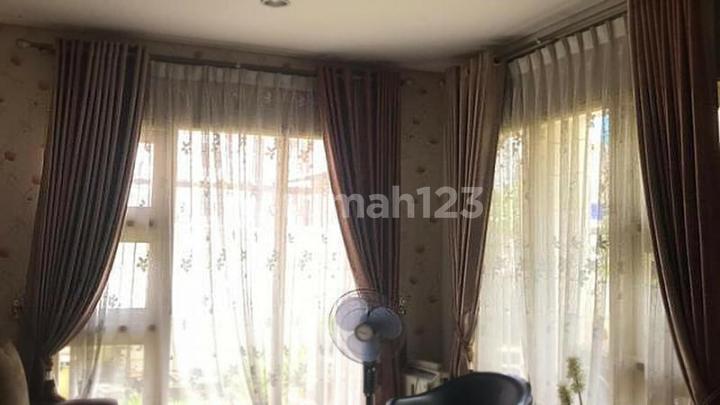 Rumah di Duta Square, Jl. P. Tubagus Angke, Jakarta Barat