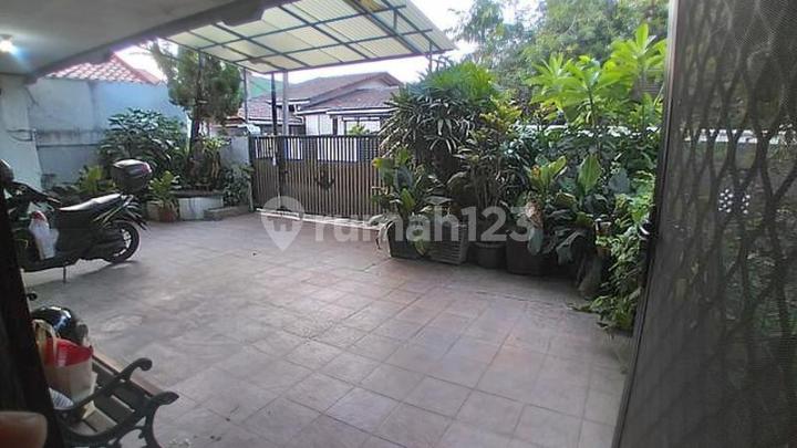 Rumah Luas dan Asri di Perumahan TNI-AU Waringin Permai, Jatiwaringin