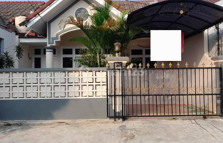 RUMAH  DI JATIJAJAR ESTATE