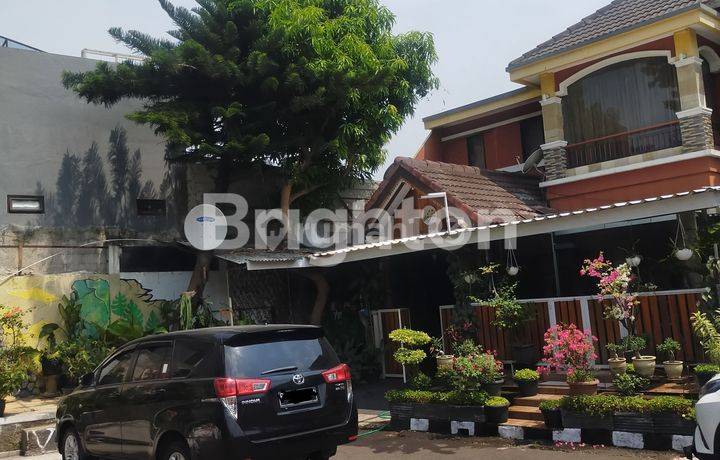 Rumah Cantik nan Asri di taman Vanda