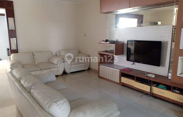 Rumah Bagus Siap Huni Furnished Di Cluster Florencia