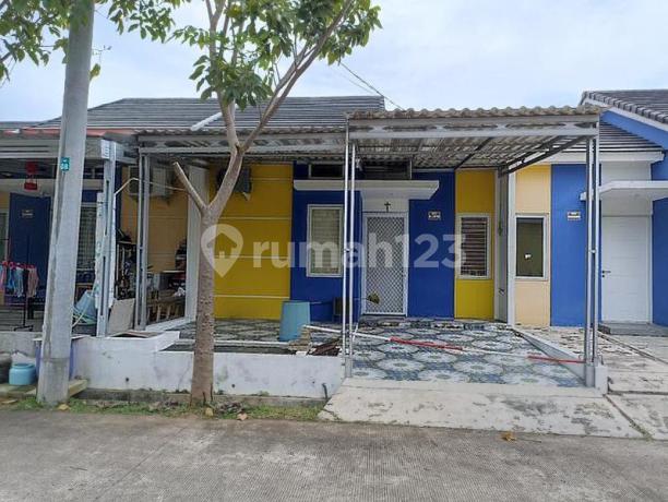 House in Bekasi, Victoria Permai, Near Summarercon Crown, Bekasi Regency. House in Bekasi, Victoria Permai, Near Summarercon Crown, Bekasi Regency.