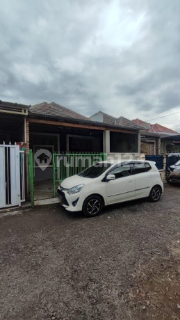 Rumah Di Daerah Mundu, Griya Taman Suci