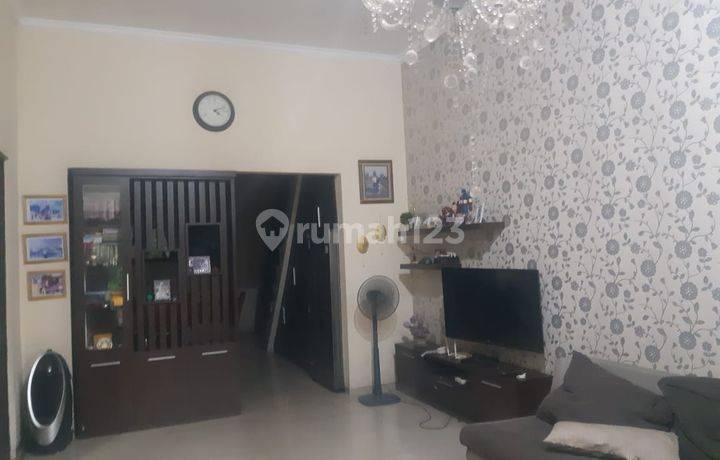 Jual cepat Rumah 1.5 lantai Kota Legenda Wisata 