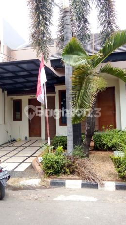 RUMAH Di JATIWARINGIN RESIDENCE, KOMPLEK KODAM JAKARTA TIMUR