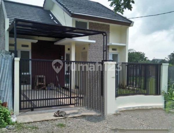 TURUN HARGA RUMAH DENGAN MEZANINE DALAM CLUSTER DI KOMP. ARCO SAWANGAN DI TURUN HARGA RUMAH DENGAN MEZANINE DALAM CLUSTER DI KOMP. ARCO SAWANGAN DI