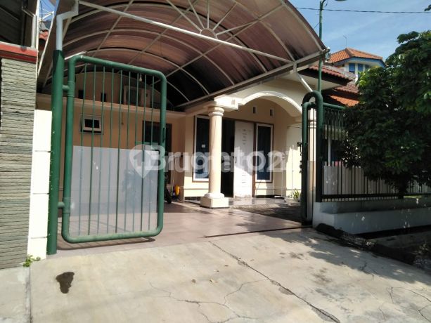 Rumah Sutorejo Prima Model Clasic Terawat Bonus Paviliun Rumah Sutorejo Prima Model Clasic Terawat Bonus Paviliun