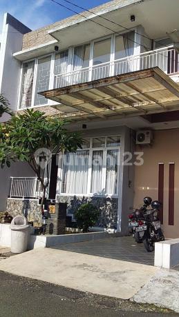 Rumah Dekat Kebun Raya Bogor Batutulis Mansion