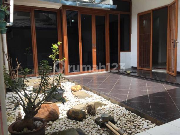Rumah 2 Lantai Bagus di Perumahan Grand Prima Bintara S7221 Rumah 2 Lantai Bagus di Perumahan Grand Prima Bintara S7221