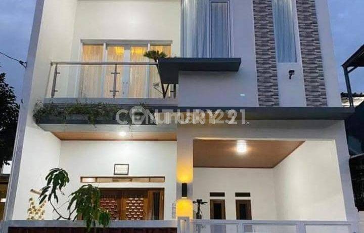 Rumah Mewah Furnished Komplek The Green Hill Residence Cibinong