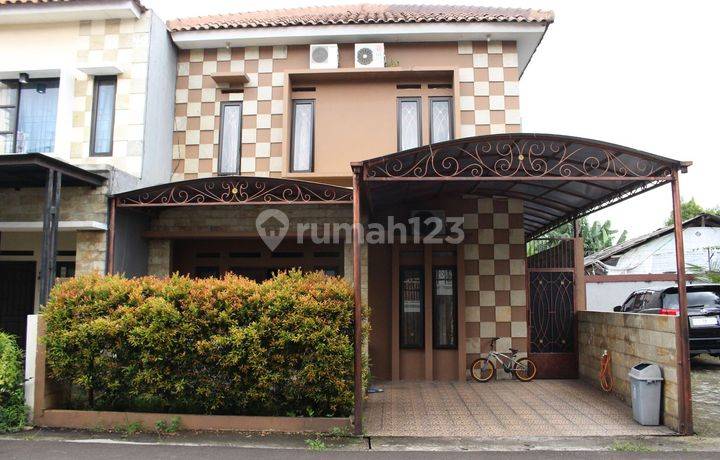 Rumah 2 Lantai SHM 10 menit ke Gerbang Tol Cilandak Utama Dibantu KPR J11002