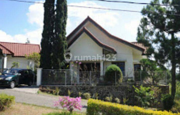 RUMAH VILLA PANDERMAN HILL BATU TERAWAT VIEW GUNUNG DEKAT GOLDEN TULIP HOLLAND RESORT 