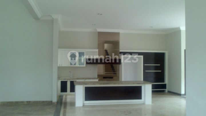 Large Luxury House FS!! In the Elite Area Royal Gading Mansion